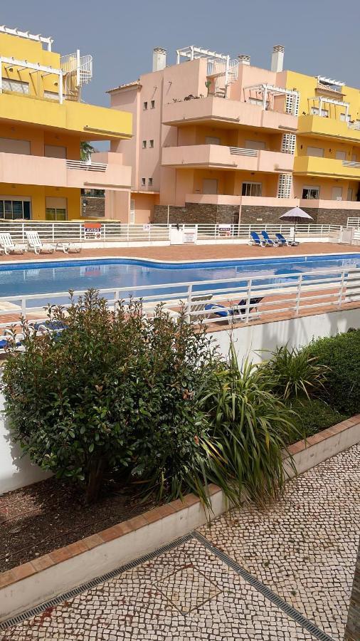 Royal Cabanas Golf Blue Condominio Privado Sossegado - Reservas De Sabado A Sabado Conceicao  Exterior photo